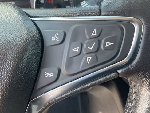 Used 2019 Chevrolet Equinox Premier FWD image 12