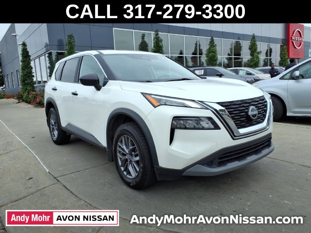 Used 2023 Nissan Rogue S AWD/4WD image 2