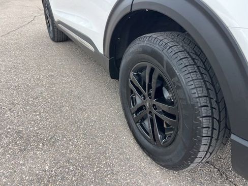 Certified 2023 Ford Explorer XLT w/ Equipment Group 202A AWD/4WD image 26