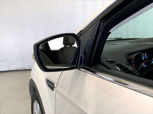 Used 2018 Ford Escape Titanium w/ Ford Safe & Smart Package AWD/4WD image 10