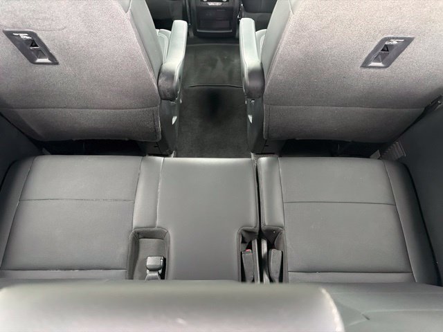 Used 2025 Buick Enclave Preferred AWD/4WD image 10