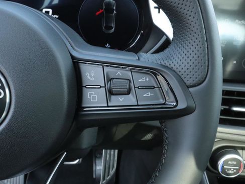 New 2025 Alfa Romeo Giulia w/ Veloce Package Rwd image 14