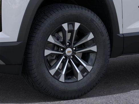 New 2026 Chevrolet Equinox LT w/ Convenience Package II image 9