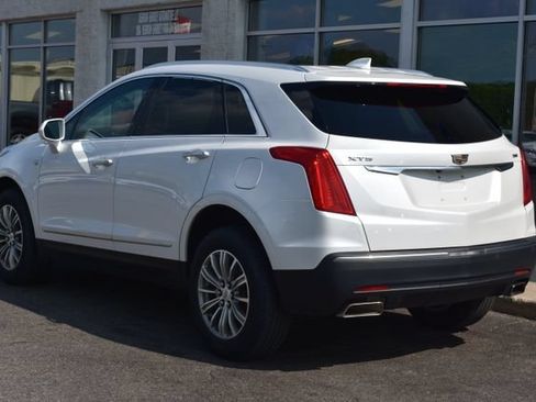 Used 2017 Cadillac XT5 Luxury w/ Driver Awareness Package FWD image 11