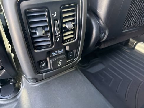 Used 2021 Jeep Grand Cherokee Trackhawk AWD/4WD image 19