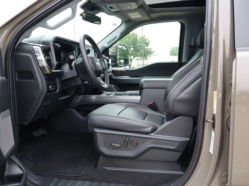 Used 2026 Ford F450 Lariat AWD/4WD image 26