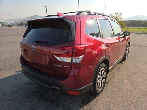 Used 2019 Subaru Forester Premium w/ Popular Package #1 AWD/4WD image 3