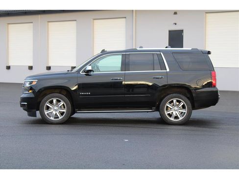 Used 2017 Chevrolet Tahoe Premier image 2
