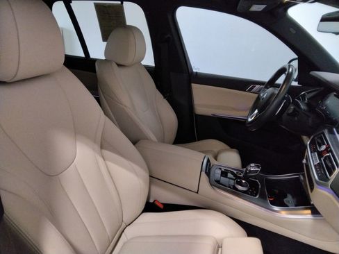 Used 2022 BMW X5 xDrive40i w/ Executive Package image 38