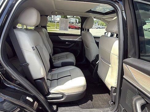 Used 2024 MAZDA CX-90 Plug-In Hybrid w/ Premium Pkg AWD/4WD image 18