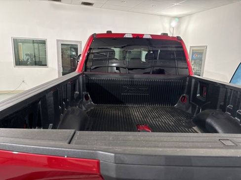 Used 2022 Ford F250 Platinum AWD/4WD image 9