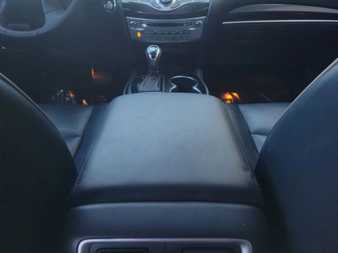 Used 2019 INFINITI QX60 Luxe w/ Essential Package image 26