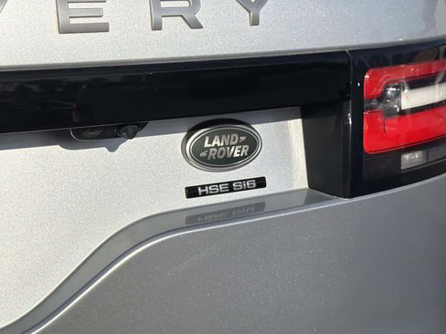 Used 2018 Land Rover Discovery HSE Luxury image 24