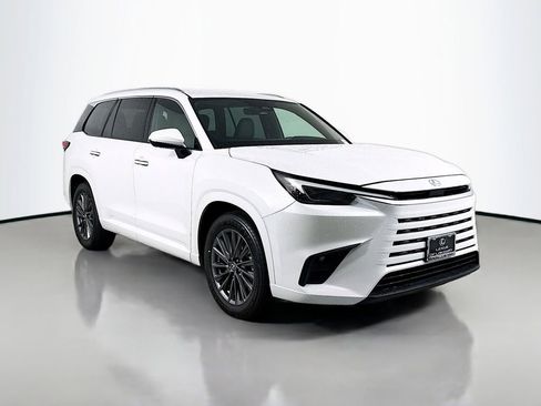 Certified 2024 Lexus TX 350 FWD w/ Accessory Package (Z1) image 3