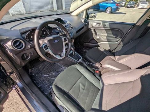 Used 2019 Ford Fiesta SE image 12