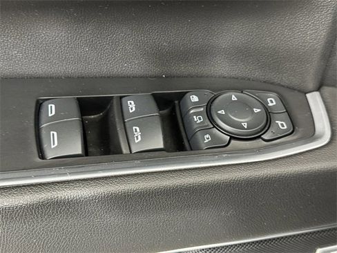 Used 2024 GMC Sierra 2500 SLT w/ SLT Convenience Package image 23