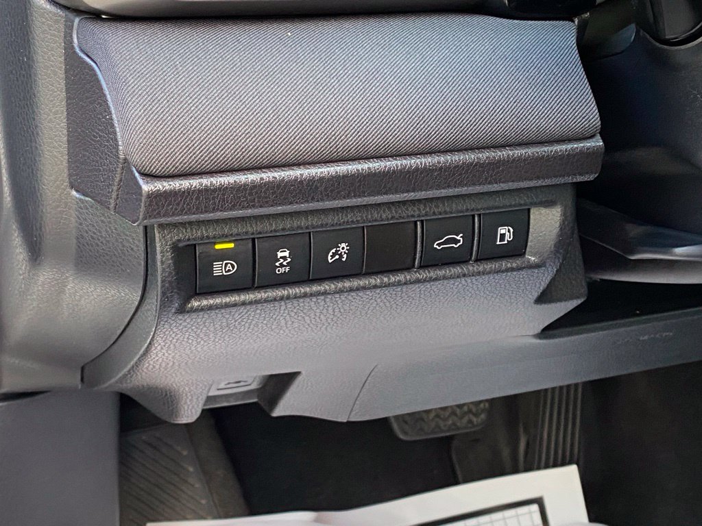 Used 2025 Toyota Camry LE FWD image 10