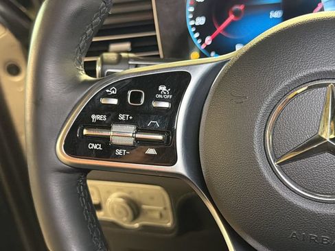 Used 2022 Mercedes-Benz GLE 350 4MATIC image 25