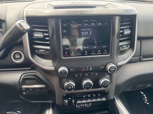 Used 2020 RAM 3500 Big Horn w/ Night Edition AWD/4WD image 17