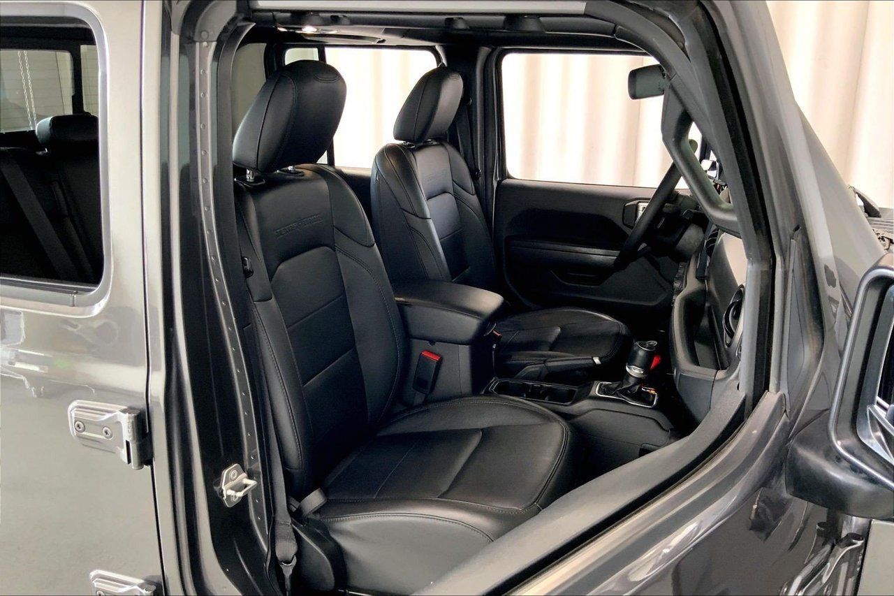 Used 2022 Jeep Gladiator Sport AWD/4WD image 6