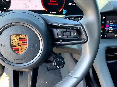 Used 2022 Porsche Taycan RWD image 22