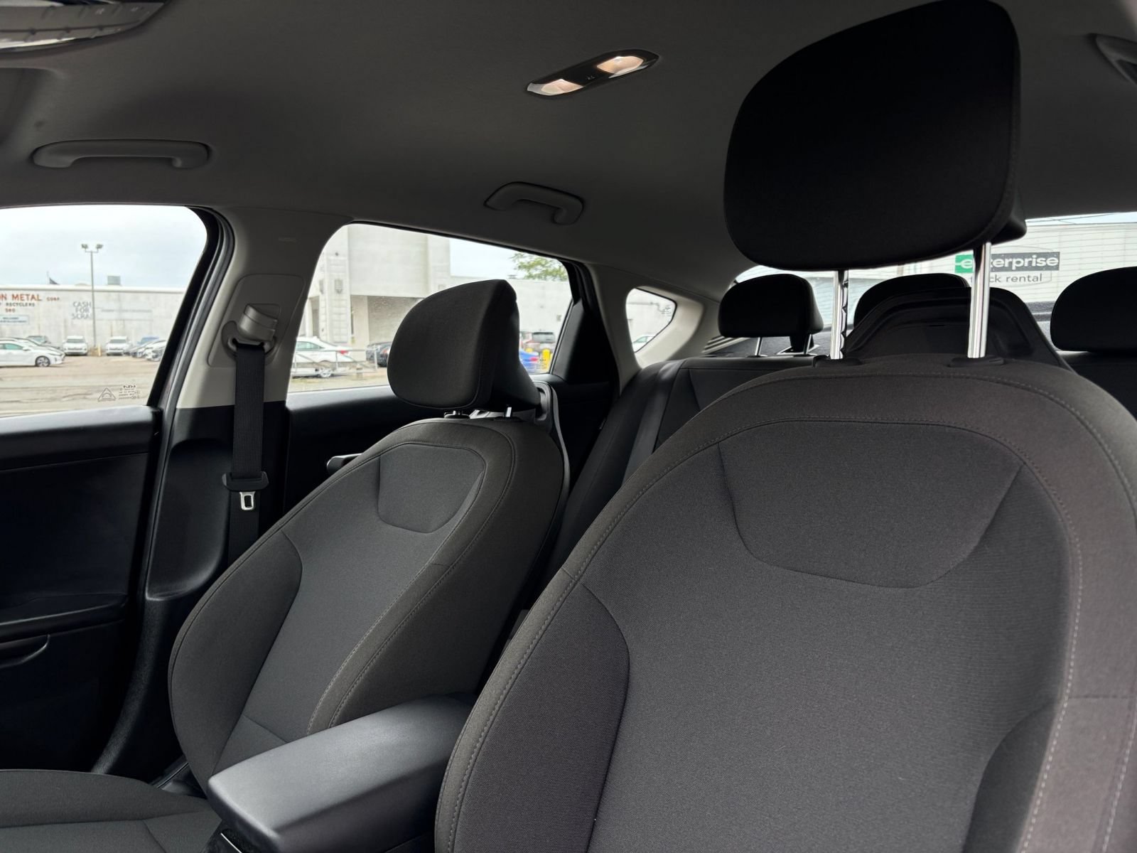 Used 2026 Kia K4 FWD image 32