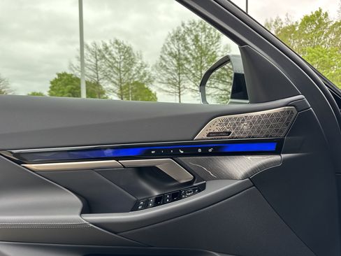 New 2026 BMW 530i xDrive AWD/4WD image 17