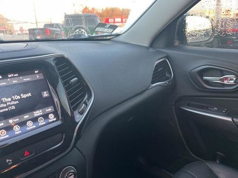 Certified 2020 Jeep Cherokee Limited image 25