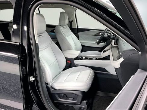 New 2026 Ford Explorer Platinum w/ LUX Leather Package image 11