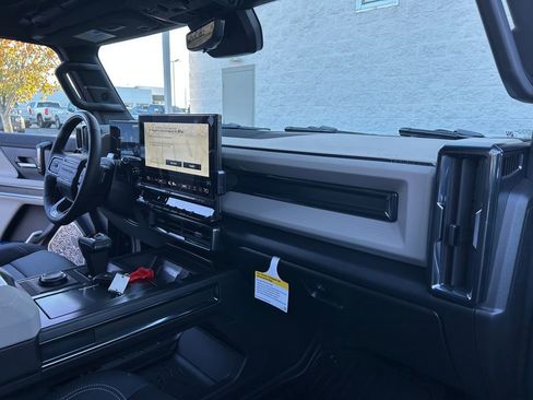 New 2026 GMC Hummer EV SUV image 36