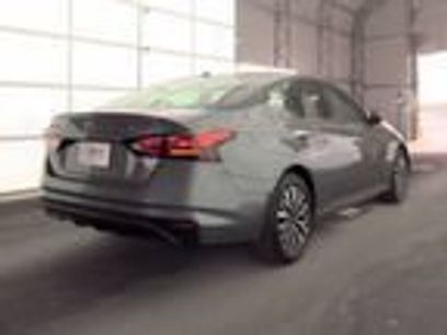 Used 2024 Nissan Altima 2.5 SV