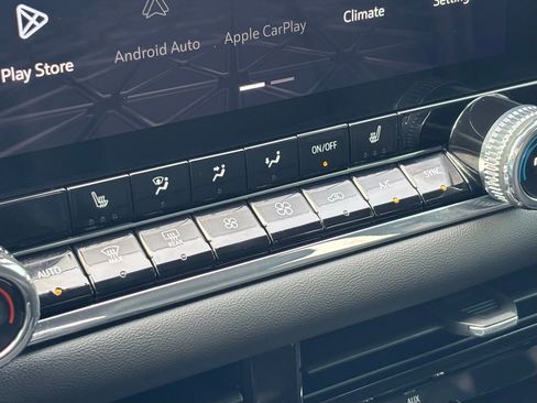 Used 2023 GMC Canyon Elevation w/ Elevation Premium Package image 28