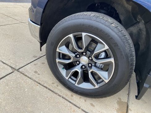 Used 2023 Chevrolet Silverado 1500 LT image 21