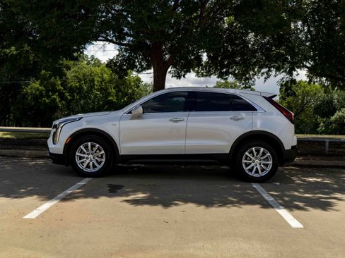 Used 2023 Cadillac XT4 Luxury FWD image 6