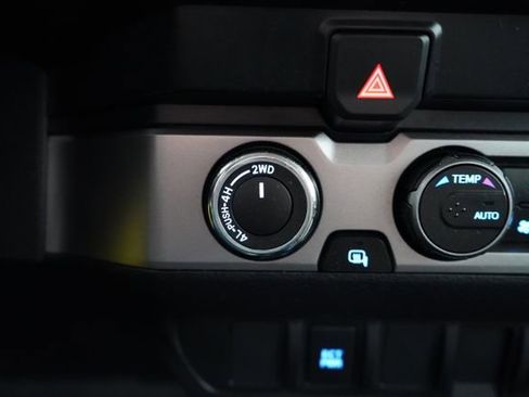 Used 2023 Toyota Tacoma SR AWD/4WD image 41