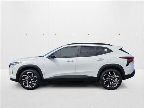 New 2026 Chevrolet Trax RS w/ Driver Confidence Package image 5