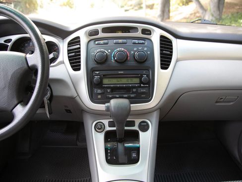 Used 2006 Toyota Highlander Sport image 24