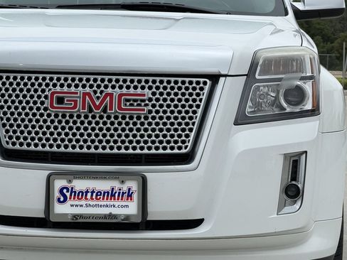 Used 2015 GMC Terrain Denali w/ Cargo Package AWD/4WD image 8