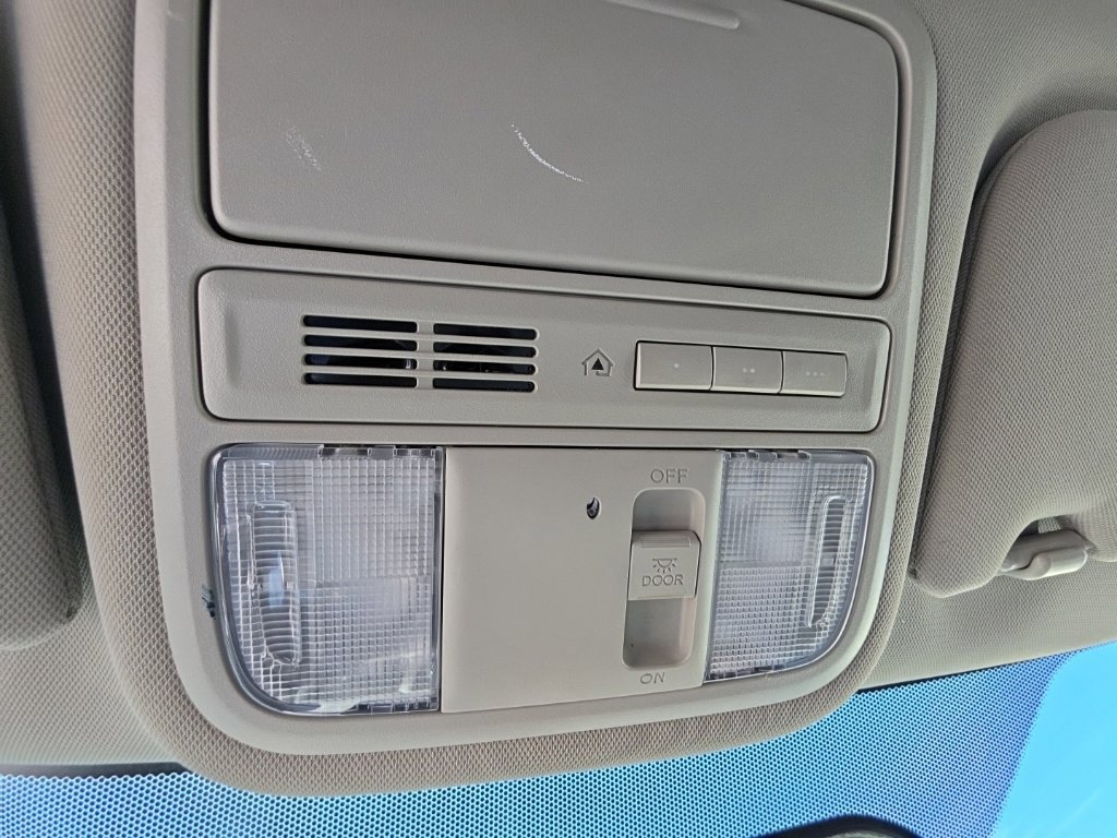 Used 2015 Honda Odyssey EX image 29