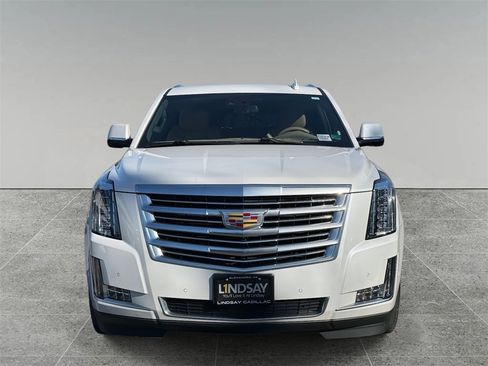 Used 2020 Cadillac Escalade ESV Platinum image 8