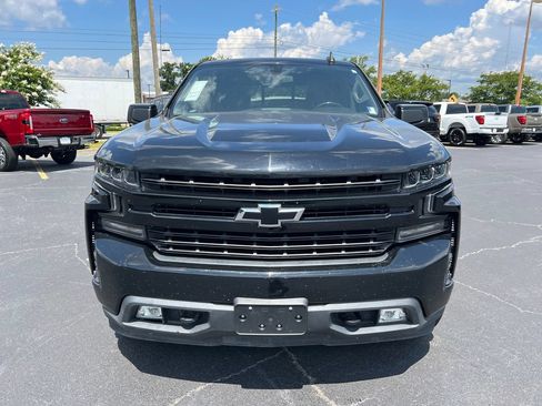 Used 2019 Chevrolet Silverado 1500 RST AWD/4WD image 2