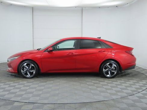 Used 2023 Hyundai Elantra SEL w/ Convenience Package image 8