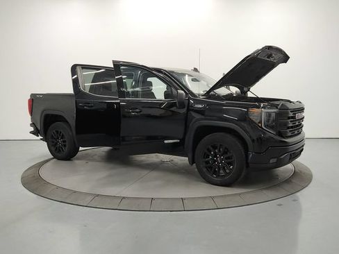 Used 2024 GMC Sierra 1500 Elevation AWD/4WD image 10