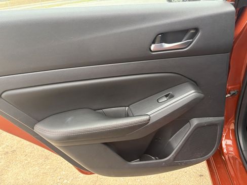 Used 2021 Nissan Altima 2.5 SR w/ SR Premium Package image 18