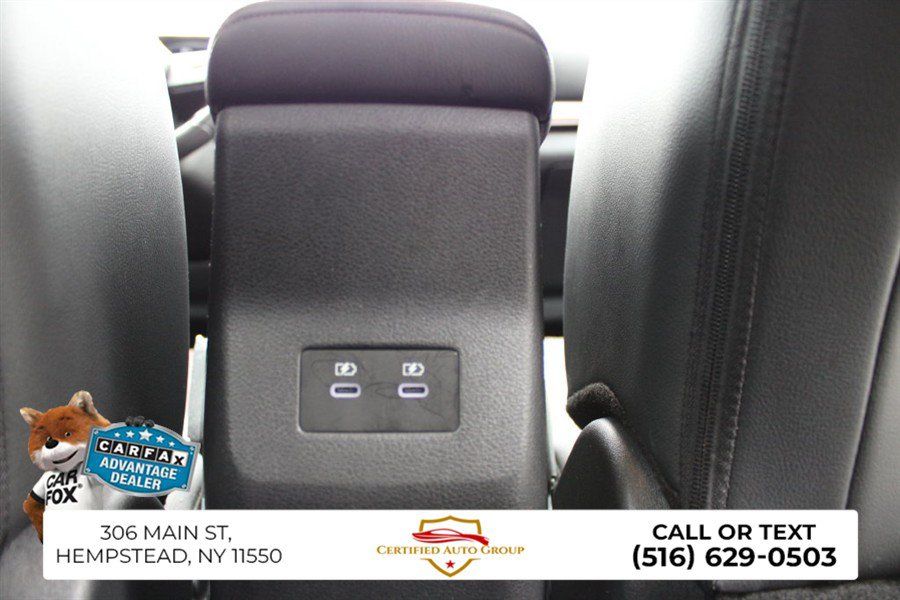 Used 2025 Nissan Kicks SR w/ Illumination Package FWD image 27