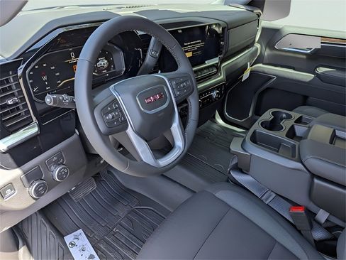 New 2025 GMC Sierra 1500 Elevation image 23