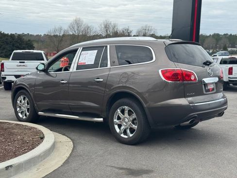 Used 2010 Buick Enclave CXL image 9