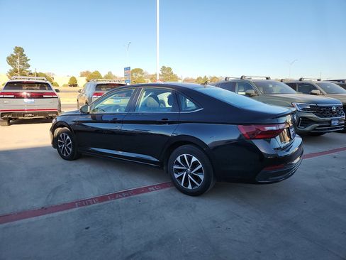 Used 2024 Volkswagen Jetta S image 4