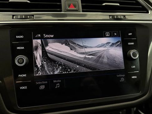 Used 2020 Volkswagen Tiguan SE w/ Panoramic Sunroof Package AWD/4WD image 22