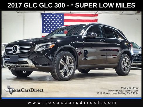 Used 2017 Mercedes-Benz GLC 300 4MATIC image 1